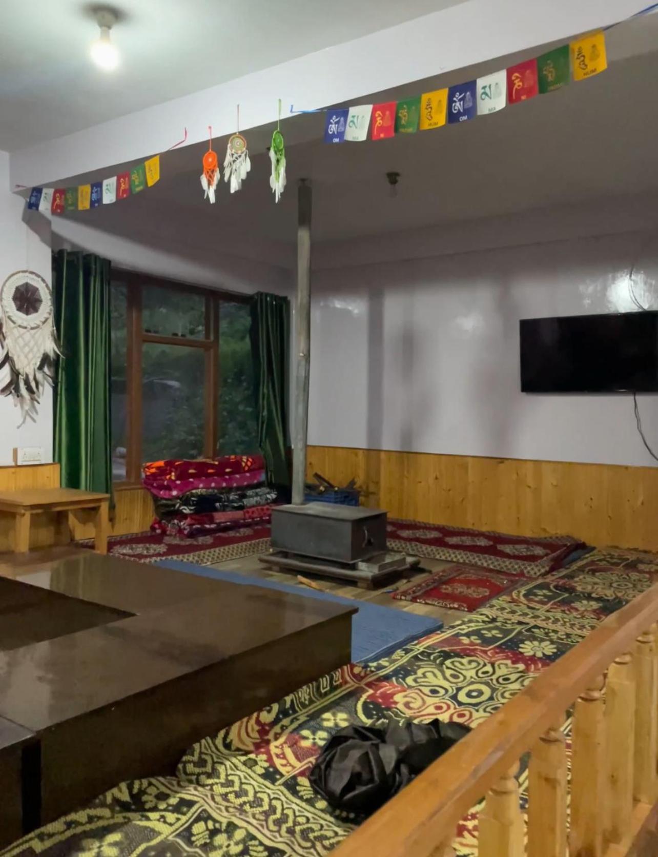 Homestay Wildflower Tosh